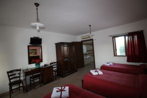 Kikki Village Resort - Classic Triple Room