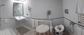King Room with Disabled Access and Shower Hotel Villa Afrodite Bovalino