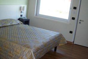 Hotel Giglio - Twin Room with Disability Access