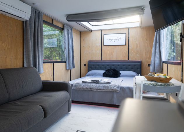 Floating Dream - Suite with Lake View