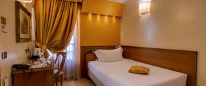 Single room Hotel Galles Milan