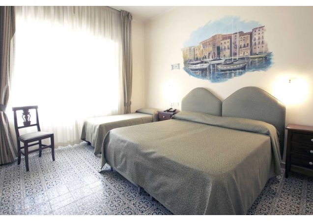 Hotel Elite Palermo - Comfort Triple Room