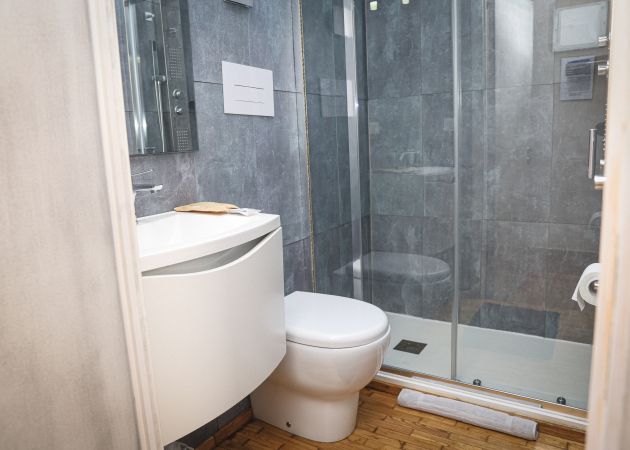 Floating Dream - Junior Suite with Balcony